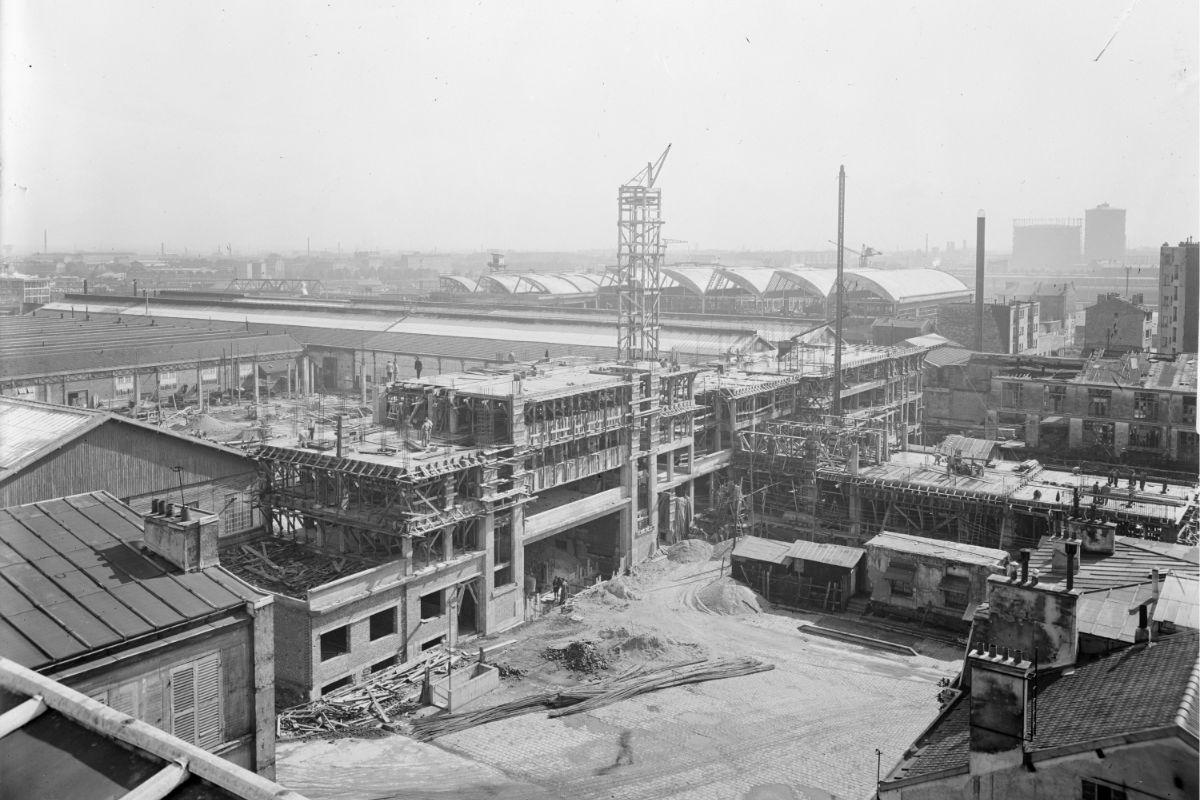 Travaux d'aménagement de l'Atelier central de Championnet en août 1948 © Collection RATP